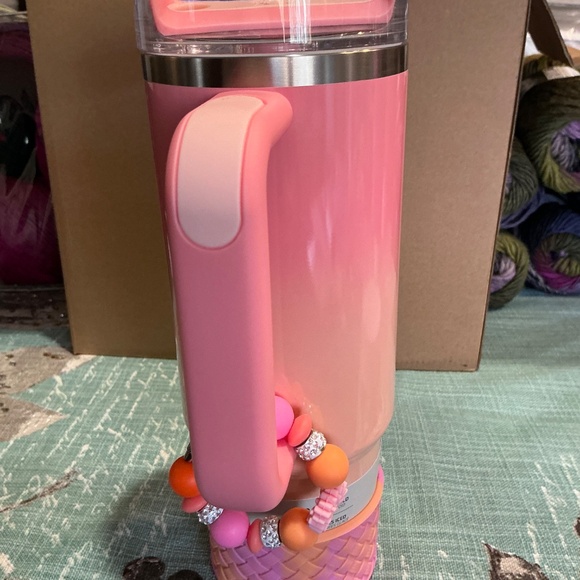 STANLEY PINK MESA SUNSET NEW WITH ACCESSORIES - Picture 3 of 7